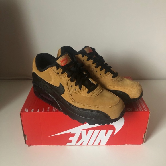 Nike Air Max 90 Essential - Picture 2 of 6
